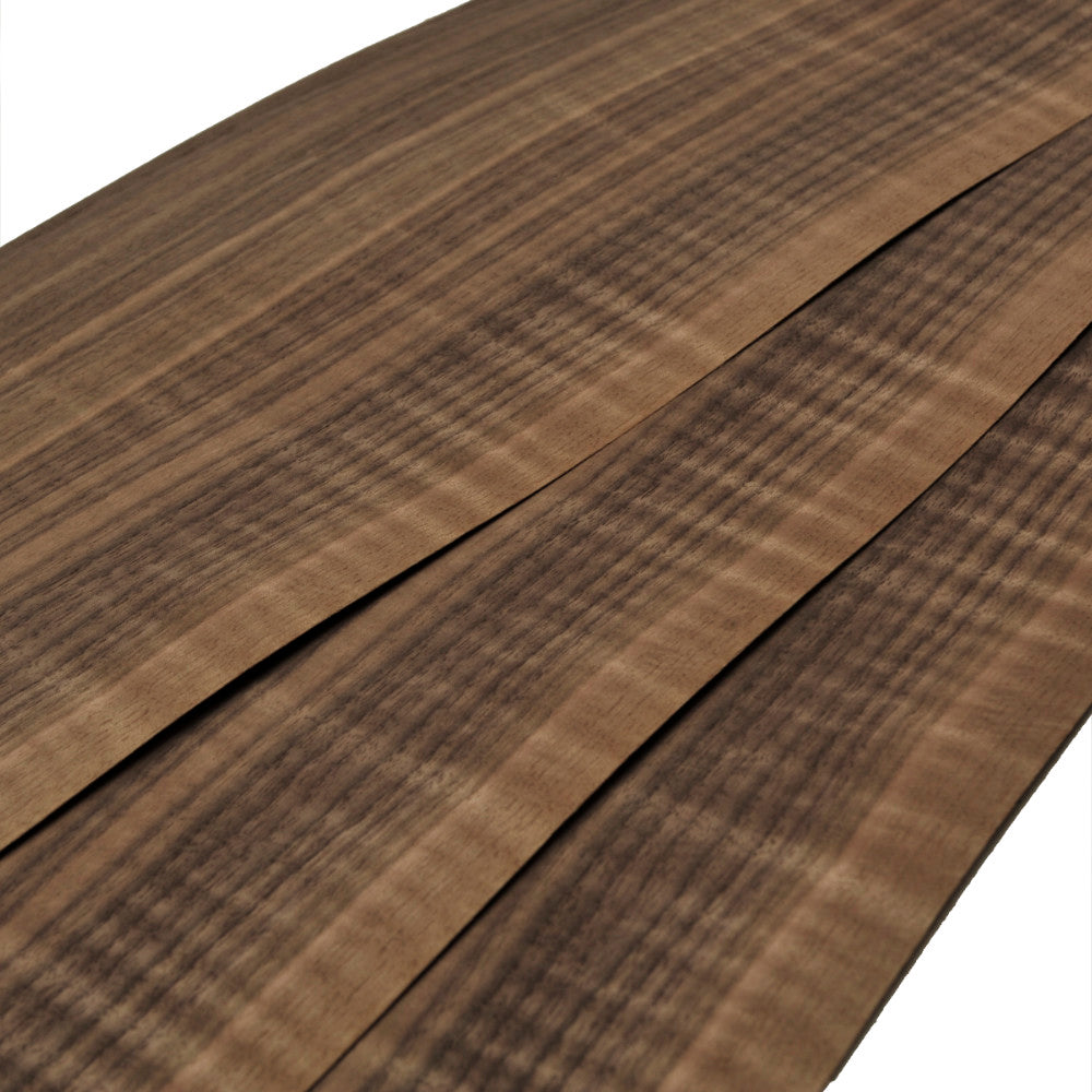 Figured American Walnut wood veneer. Sheet 8ft 4" x 8" ( 254 x 20 cm )