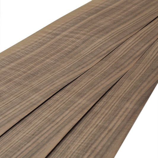 Figured American Walnut wood veneer. Sheet 6ft 8" x 7.5" ( 204 x 19 cm )