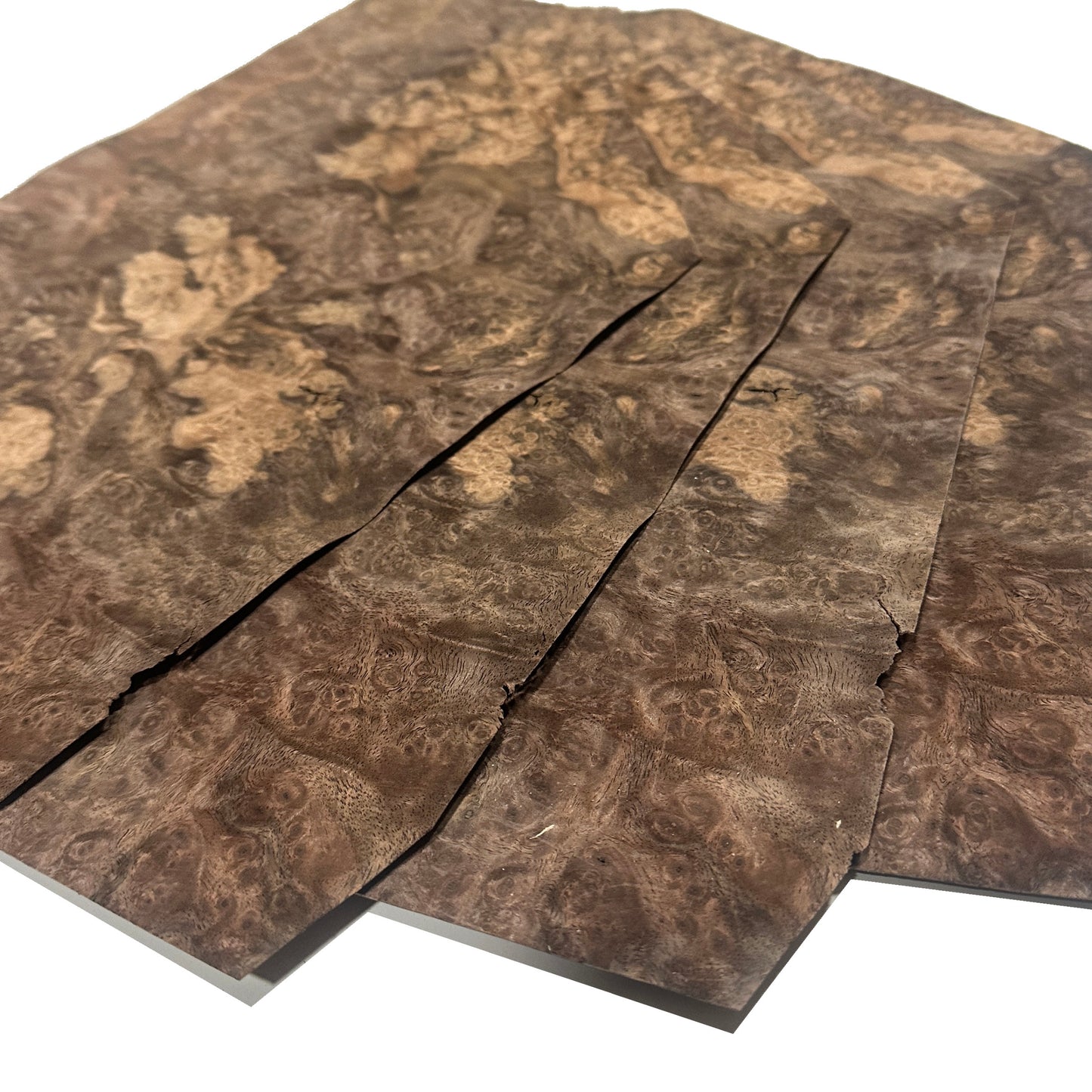 Walnut burr veneer - set of 4 leafs: 15" x 9" ( 38 x 23 cm )