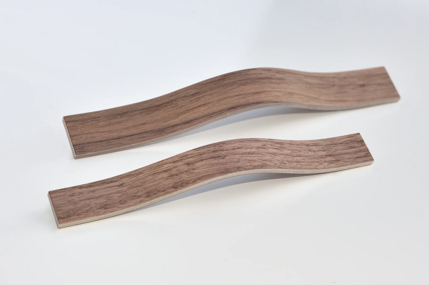 Wooden furniture handles - Walnut